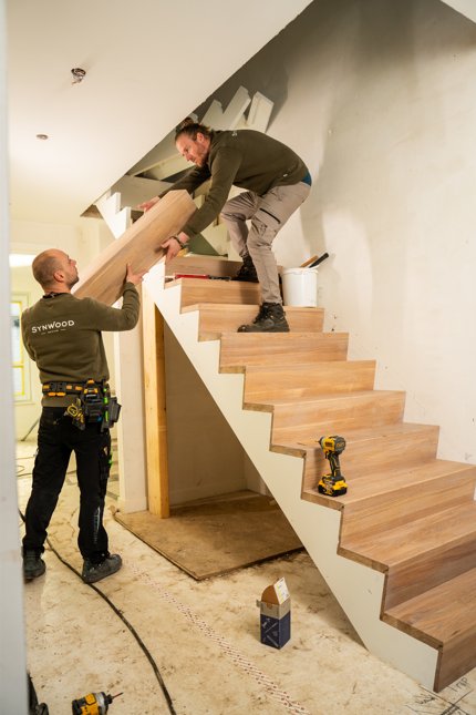 Montagemedewerker Trappenstellen